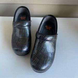 Dansko Leather Clogs Black Multicolor Stripes Nursing Work Shoes Size Women 37